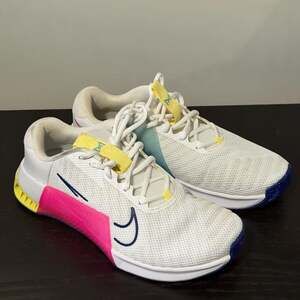 Nike Metcon 9 Women's Training Shoes White Fierce Pink US 9